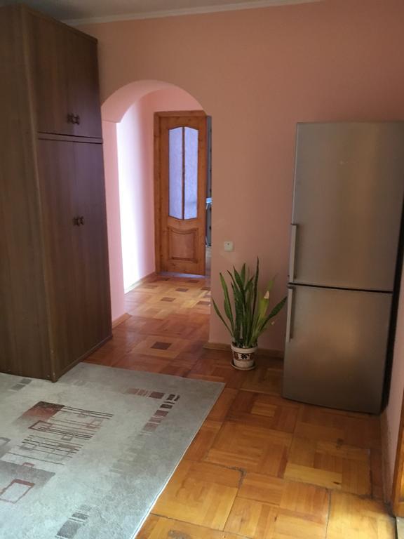 Galytska Apartment Ivano-Frankivsk Buitenkant foto